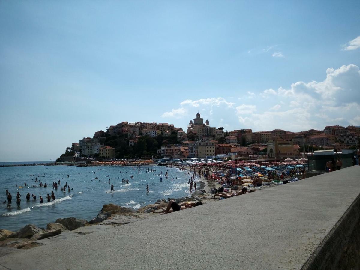 St George Villa Imperia Bagian luar foto