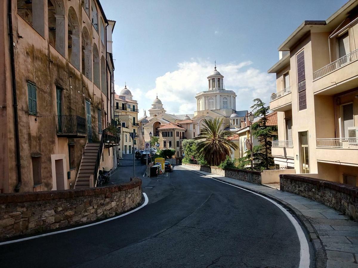 St George Villa Imperia Bagian luar foto
