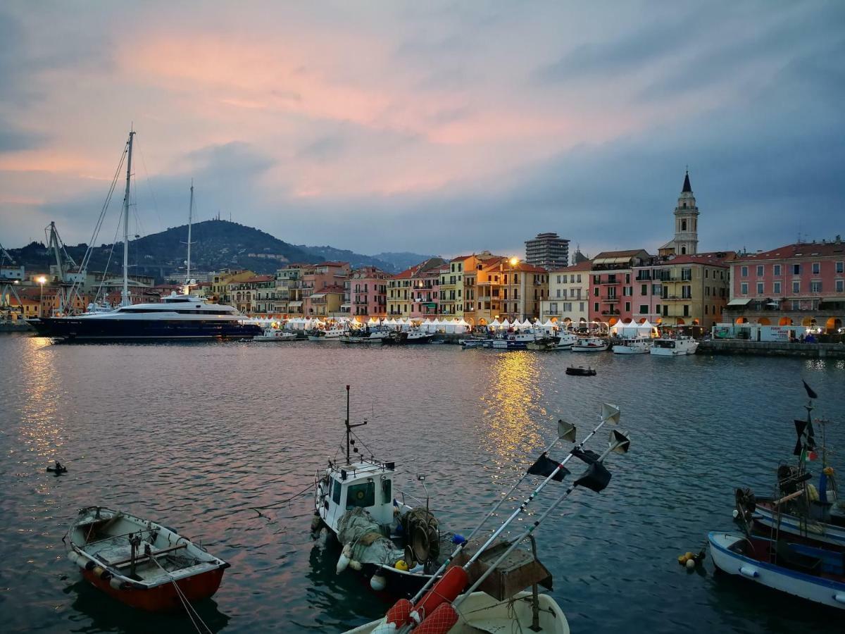 St George Villa Imperia Bagian luar foto